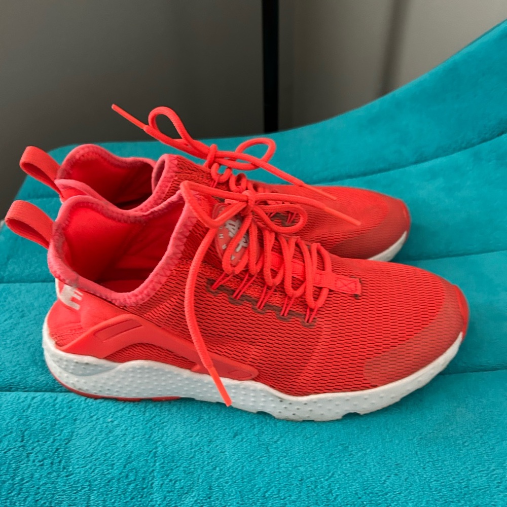 Huarache sneakers